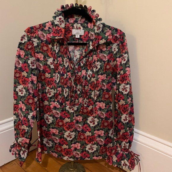 J. CREW LIBERTY BLOUSE SIZE SMALL SCALLOP DETAIL - Picture 1 of 8